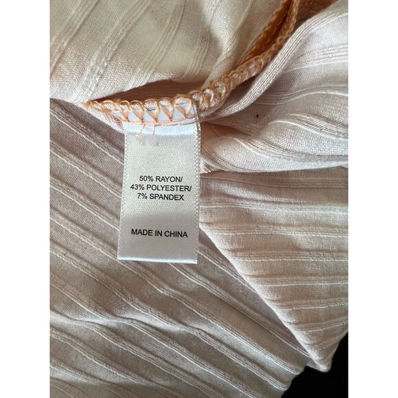 Cuddl Duds Women's Wide Rib V-Neck Tee w/ Side Slits Ochre Tie Dye NWOT SIZE XS - Picture 5 of 7